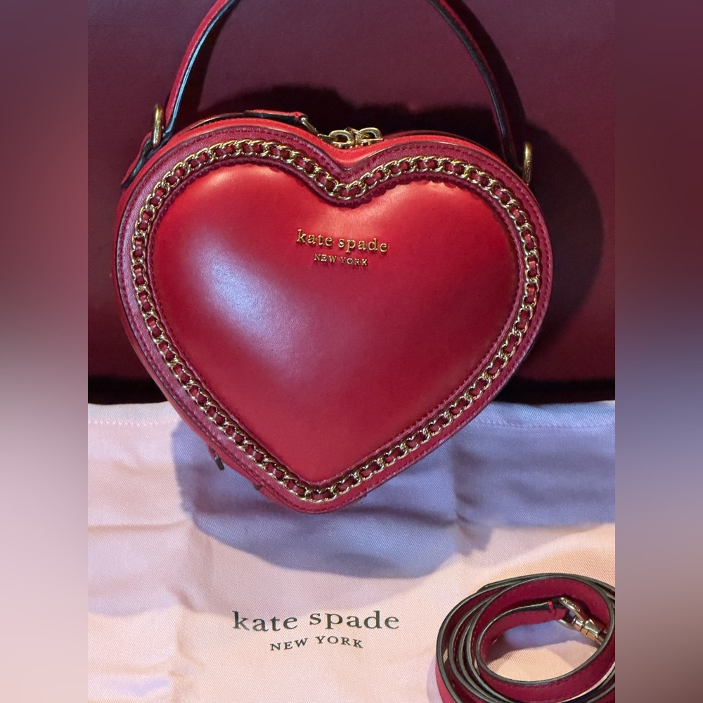 kate spade red heart-shaped mini crossbody with gold chain trim